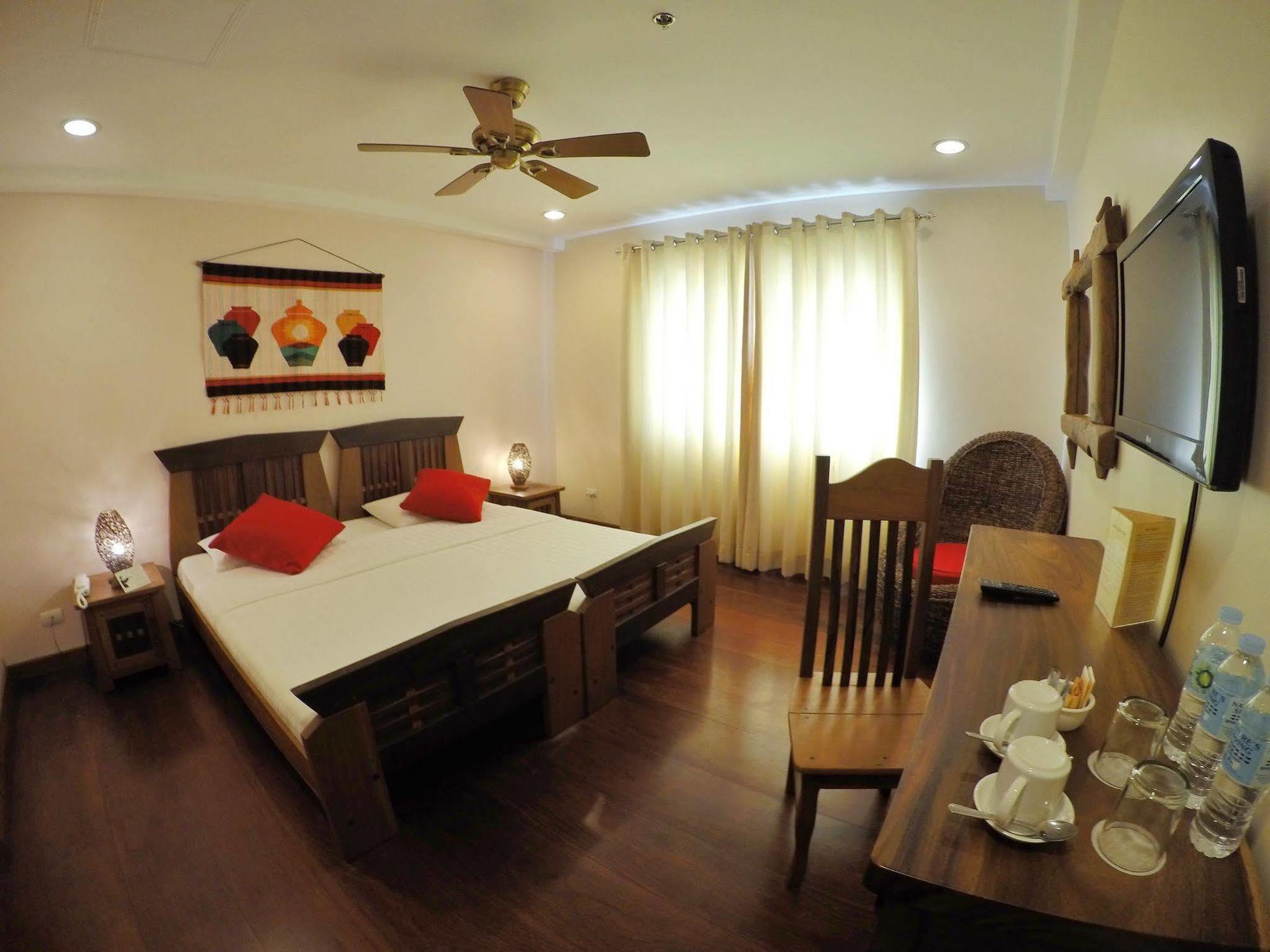 Corto Del Mar Hotel Coron Luaran gambar
