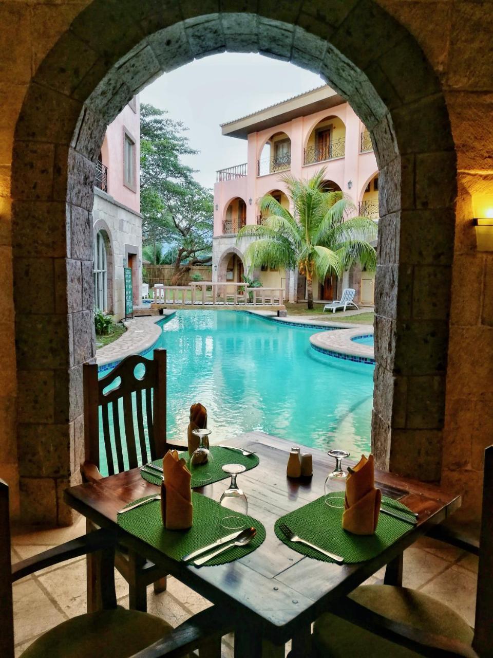 Corto Del Mar Hotel Coron Luaran gambar